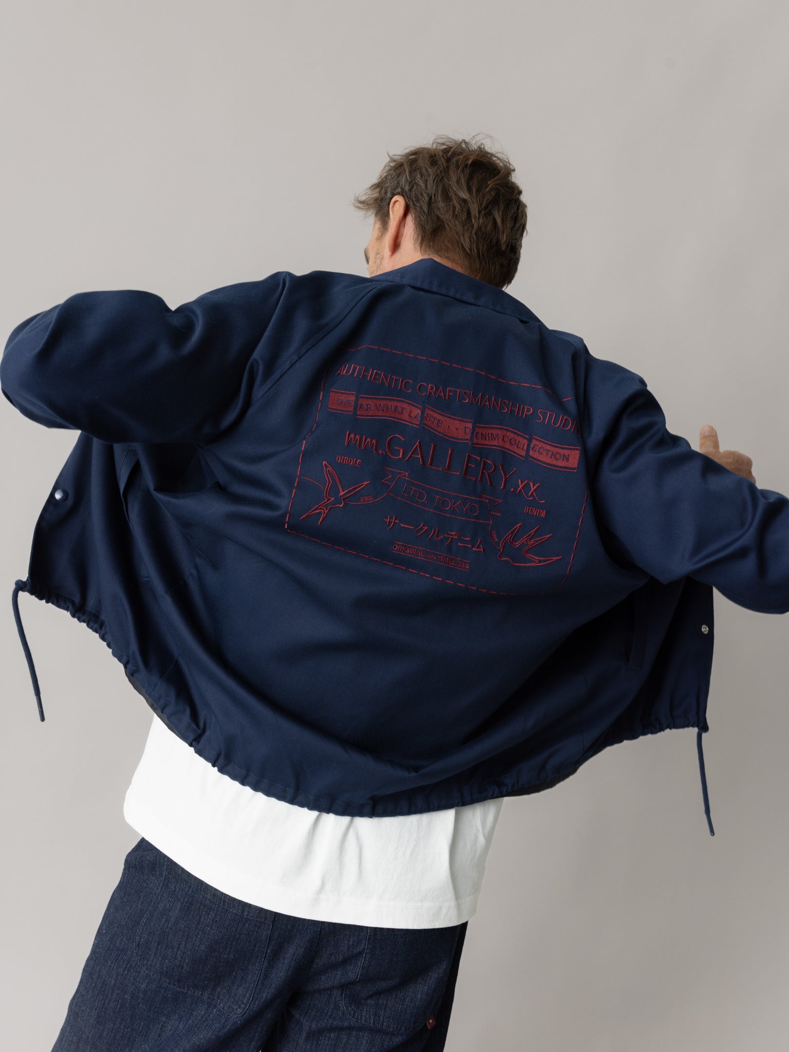 Modelshot / Indigo Blue / Detail